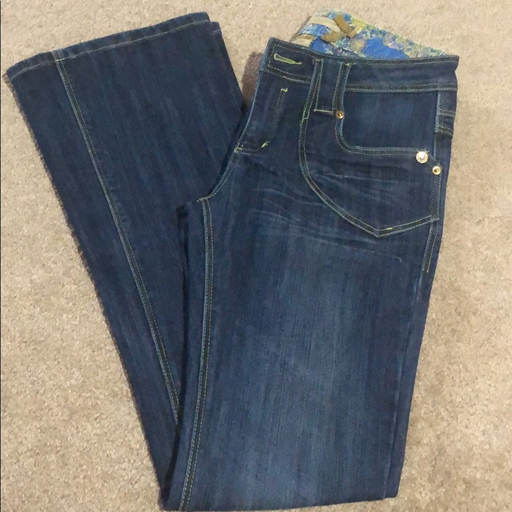 Juniors jeans